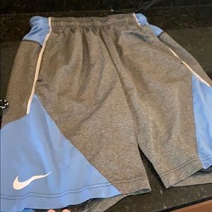 UNC Nike shorts size M